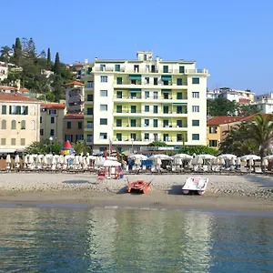 Ideal 3* Arma di Taggia